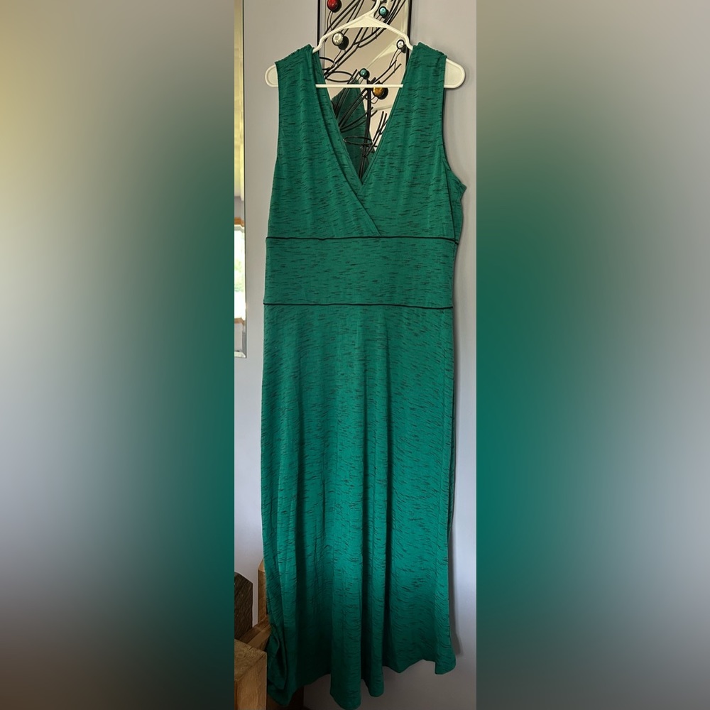 Beautiful green maxi dress